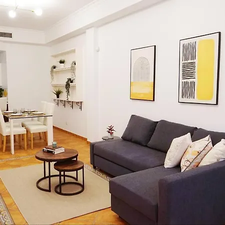 Flat At Royal Suites Apartment